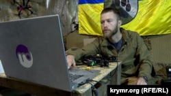 Сергей «Сокол» готовит программное обеспечение для прошивки FPV-дронов