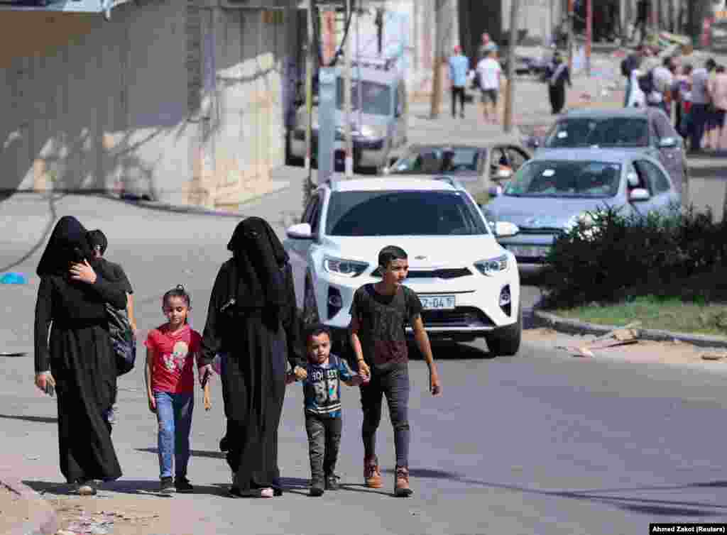 Agjencitë humanitare kanë paralajmëruar se Gaza po përballet me gjendje të jashtëzakonshme, pasi ushqimi dhe uji po mbarojnë dhe më shumë se 50.000 gra shtatzëna nuk kanë qasje në shërbime themelore.