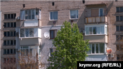 Орехов, Запорожская обл. Многоэтажка, в которой живут 10 человек. 2 мая 2023 года