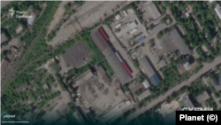 На супутниковому знімку за 1 травня 2024 зафіксована російська військова техніка у селищі Ювілейне