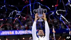 Novak Đoković slavi pobjedu na US Openu u New Yorku, SAD, 10. septembar 2023.