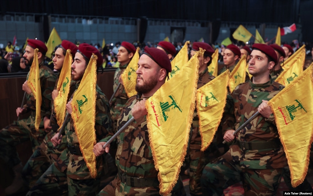 Members of Hizballah rally in the Lebanese capital, Beirut. (file photo)