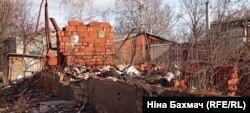 Зруйновані приватні будинки жителів Чернігова в результаті російських обстрілів