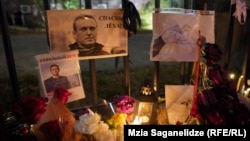 ფოტო არქივიდან: რუსეთის მოქალაქეების აქცია თბილისში შვეიცარიის საელჩოსთან, სადაც რუსეთის ინტერესების სექცია ფუნქციონირებს. 