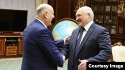 Аслан Бжания и Александр Лукашенко, 21 февраля