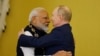 Kievi e ka kritikuar kryeministrin e Indisë, Narendra Modi, që e përqafoi presidentin rus, Vladimir Putin, më 9 korrik në Moskë.