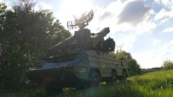 Український ЗРК «Оса» готується до бойової роботи на Донбасі