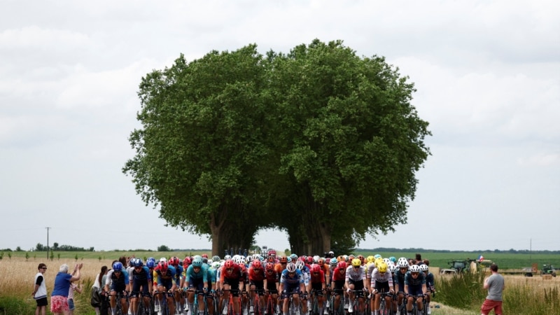 Tour de France: Odiseja e çiklizmit nëpër vendbanimet franceze
