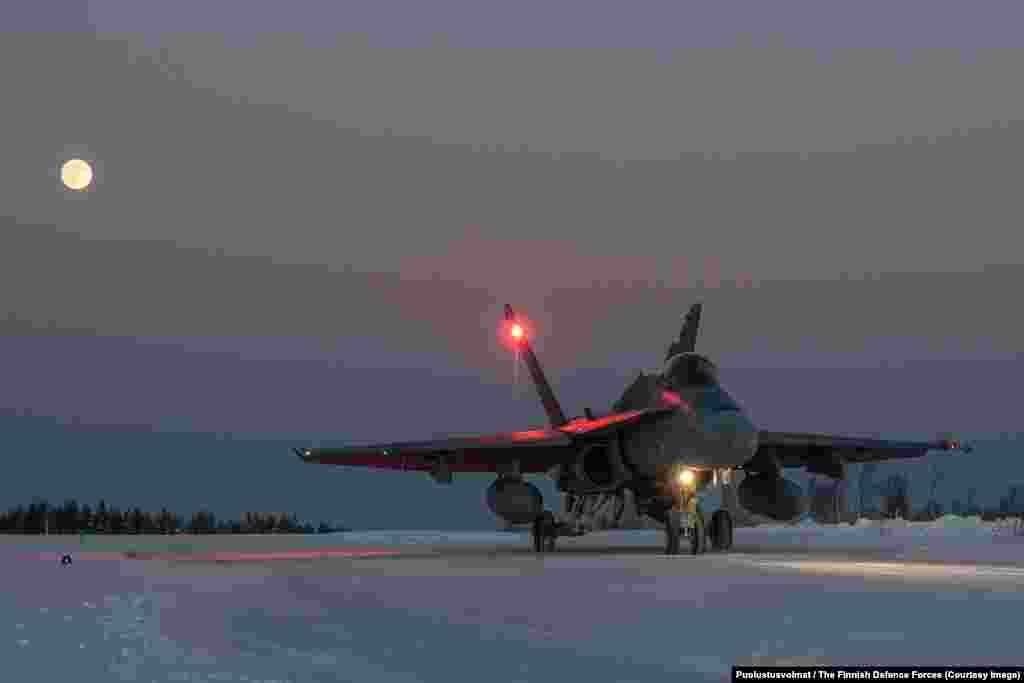 F/A-18 &laquo;Шэршань&raquo; ВПС Фінляндыі маюць на ўзбраеньні 62 самалёты амэрыканскай вытворчасьці. Састарэлыя рэактыўныя самалёты плянуецца замяніць 64 F-35 апошняга пакаленьня з 2026 года &nbsp;