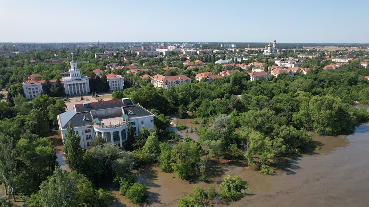 В «Укргідроенерго» повідомили, наскільки за добу знизився рівень води в Каховському водосховищі