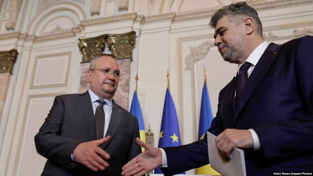 Marcel Ciolacu (dreapta) și Nicolae Ciucă (stânga) au făcut suficiente aranjamente ca să-și asigure atât conducerea partidelor, cât și o victorie la cele patru rânduri de alegeri.