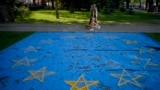 În ciuda susținerii neaștepat de joase pentru integrarea europeană, liderii de pe continent au salutat victoria votului „DA” la referendum și au felicitat-o pe președinta Maia Sandu pentru rezultatul obținut la primul tur de prezidențiale.