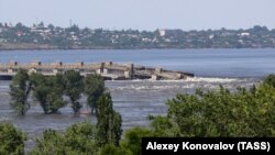 Вид на плотину Каховской ГЭС, подорванной 6 июня 2023 года, Украина, Херсонская область, Новая Каховка