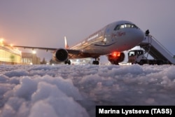 Опытный образец самолета МС-21 авиакомпании "Россия"