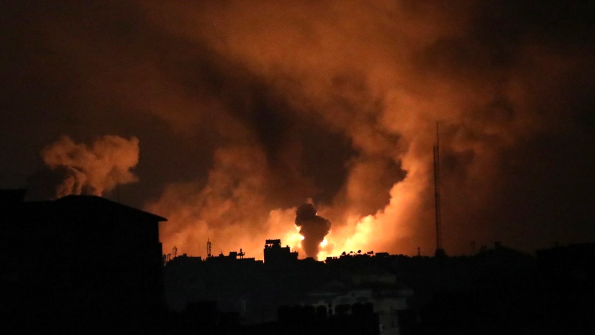 Израелските въздушни и сухопътни сили засилват операциите в Ивицата Газа,