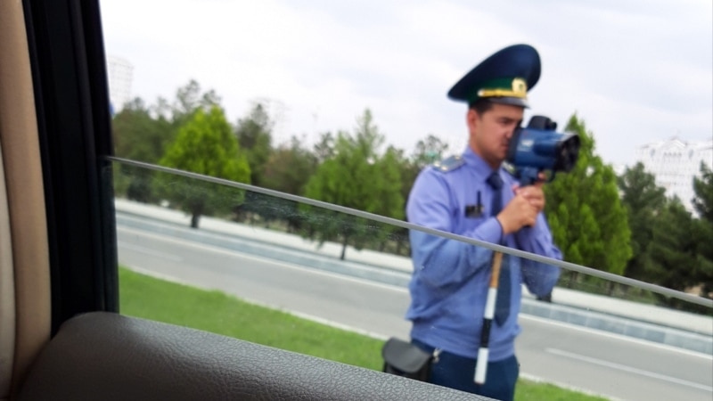 Ýokarlanan jerimeler adamlaryň 'iki aýagyny bir gonja sokýar' - Çeşmeler