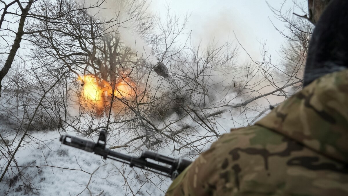 зросла частка українців, які вважають, що підтримка Заходу слабне