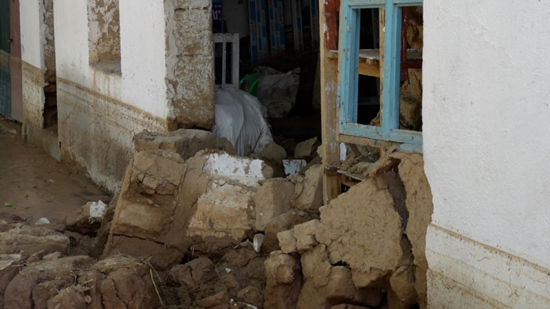 Нависшая угроза. Как в Таджикистане борются со стихийными бедствиями?