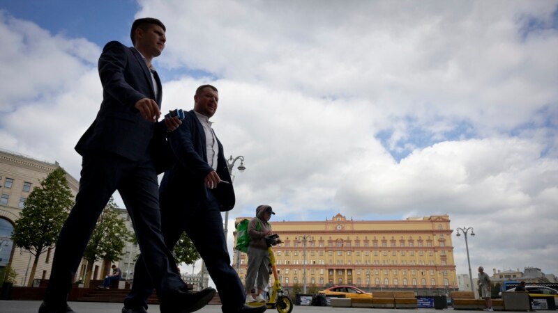 Тројца руски разузнавачи уапсени за корупција