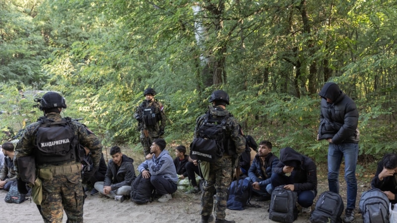 Luftimi i emigrimit ilegal: Serbia shton patrullimet në kufi