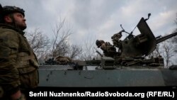 Українські військовослужбовці протиповітряної оборони поблизу міста Бахмуту на Донеччині, 6 березня 2024 року