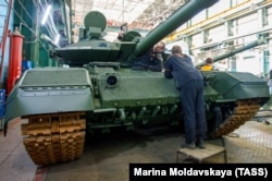 Виробництво танків Т-90М на заводі корпорації «Уралвагонзаводу». Росія. Свердловська область