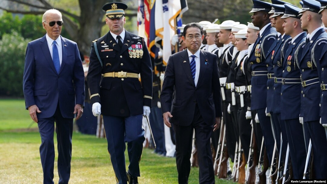 Președintele Joe Biden l-a primit la Casa Albă pe premierul japonez Fumio Kishida, iar în timpul unei conferințe de presă comune vorbit de mai multe ori despre situația din Israel.