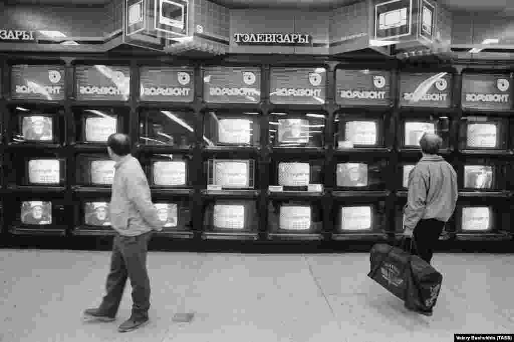 A wall of Belarusian-made televisions on sale in Minsk in May 1993