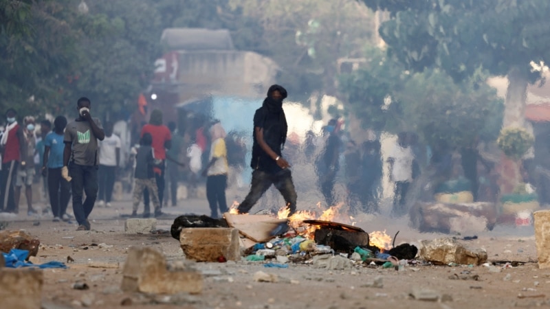 Vlasti u Senegalu ukinule pristup mobilnom internetu zbog nasilnih protesta