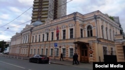 Ambasada Norvegiei de la Moscova a fost una dintre primele care au suspendat emiterea de vize pentru ruși din cauza invaziei din Ucraina. 