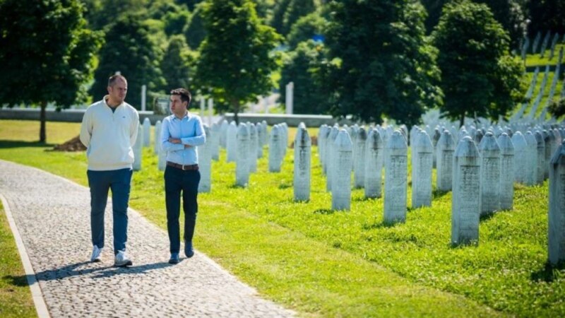 Opozicionar iz Srbije odao počast žrtvama genocida: 'Srebrenica da bude centar dijaloga'