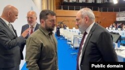 Spain - Armenian Prime Minister Nikol Pashinian and Ukrainian President Volodymyr Zelenskiy meet in Granada, October 5, 2023.