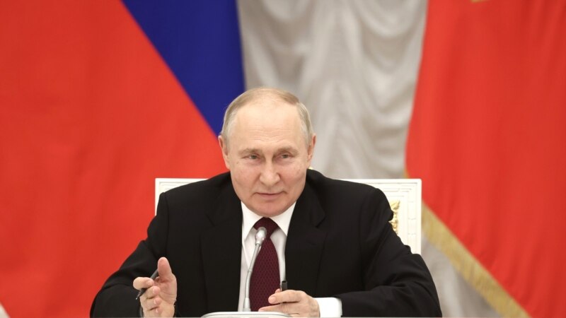 Россия: Путин предоставил гражданство РФ подозреваемому в военных преступлениях в Боснии