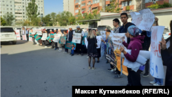 Акция перед зданием Первомайского районного суда. 4 октября 2023 года. 