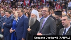 Serbi -- Presidenti serb, Aleksandar Vuçiq, kreu i Kishës Ortodokse Serbe, Porfirije, dhe kreu i Republikës Sërpska, Milorad Dodik, duke festuar Ditën e unitetit, lirisë dhe flamurit kombëtar serb në Nish, 15 shtator 2023.