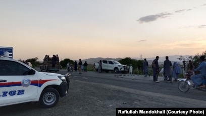Two Pakistani Soldiers, Three Suspected Militants Killed In 