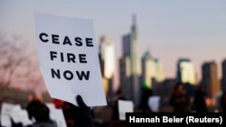 Protest în SUA în care se cere încetarea focului în conflictul dintre Israel și Hamas din Fâșia Gaza.