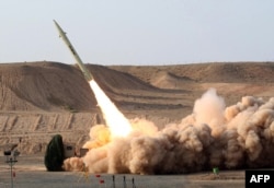  Снимка от Министерството на защитата на Иран, за която се твърди, че е от тест на ракетите Фатех 110 от 2010 година 