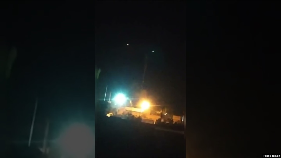 عکس مربوط به حمله مسلحانه گروه «جیش‌العدل» به یک مقر انتظامی در راسک دربامداد ۲۴ آذر ۱۴۰۲ است