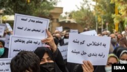 تداوم سرکوب فعالان صنفی معلمان ایران در گفت‌وگو با اسماعیل عبدی 