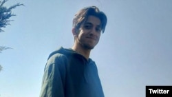 ارژنگ مرتضوی، دانشجوی بازداشت‌شده دانشگاه خوارزمی