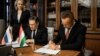 Szijjártó Péter és Alekszej Lihacsov, a Roszatom vezérigazgatója megállapodást ír alá Moszkvában 2023. április 11-én