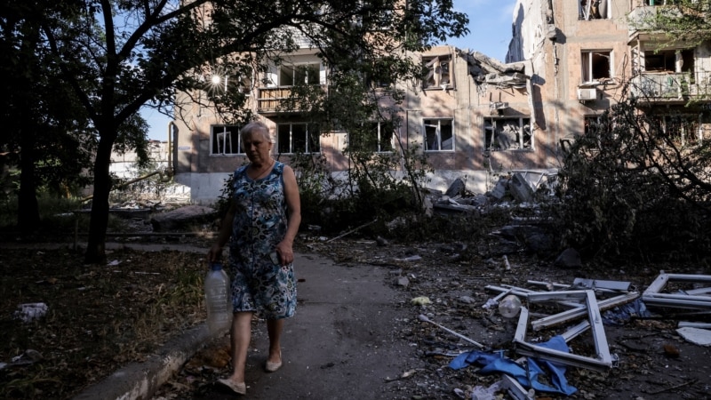 Russia Says It Captured Donetsk Village As Ukraine Targets Crimea