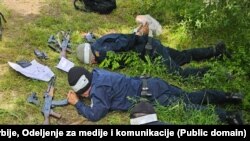 Fotografije Ministarstva unutrašnjih poslova Srbije o navodno uhapšenim kosovskim policajcima koji su ušli na teritoriju Srbije 