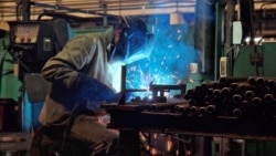 Muncitor la uzina Elektromaș din Tiraspol