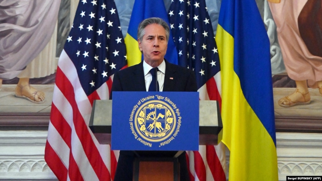 Ентоні Блінкен офіційно підтвердив, що президент Джо Байден надав дозвіл для України бити американською зброєю по військових об’єктах на території РФ
