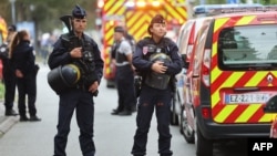 Полиция на месте нападения, Аррас, Франция