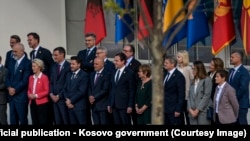 Udhëheqës të lartë të vendeve të Ballkanit Perëndimor dhe Bashkimit Evropian, në një samit të mbajtur në Tiranë, në tetor të vitit 2023.
