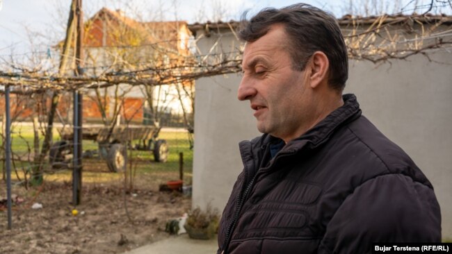 Zoran Spasiq, banor në fshatin Rabovcë, komuna e Lipjanit