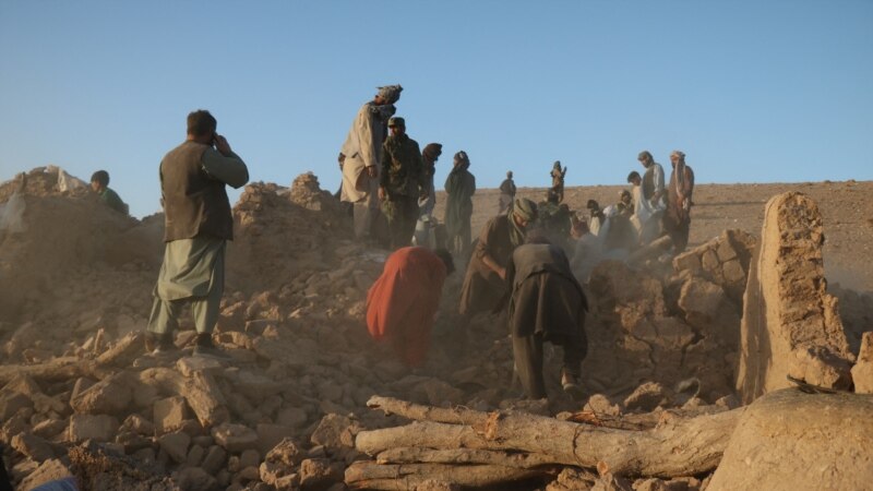 سازمان صحی جهان و اتحادیه اروپا کمک های فوری به زلزله زده های هرات فرستاده اند
